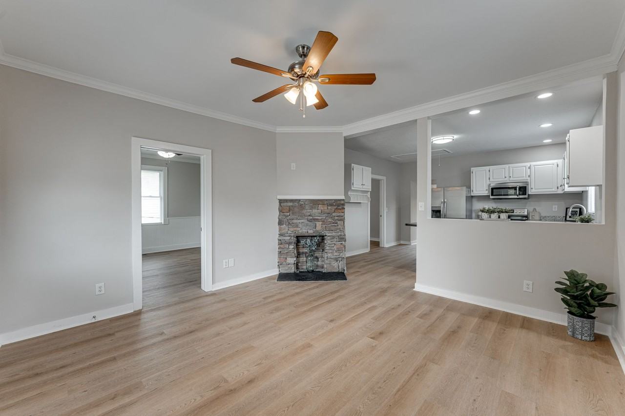 3506 Northrop St - Photo 3 of 20