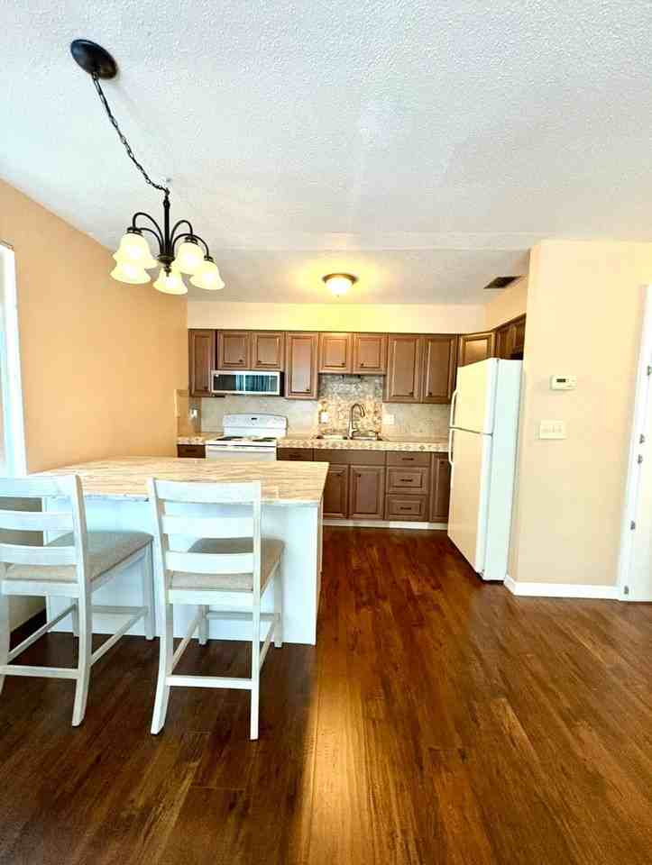 4355 Tahitian Gardens Cir #D - Photo 6 of 11