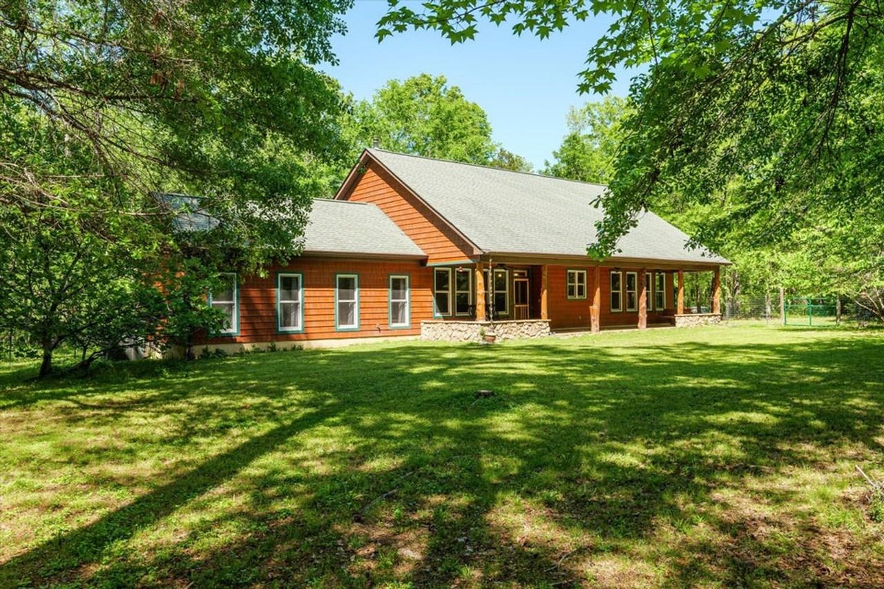 1626 Swint Rd - Photo 2 of 46