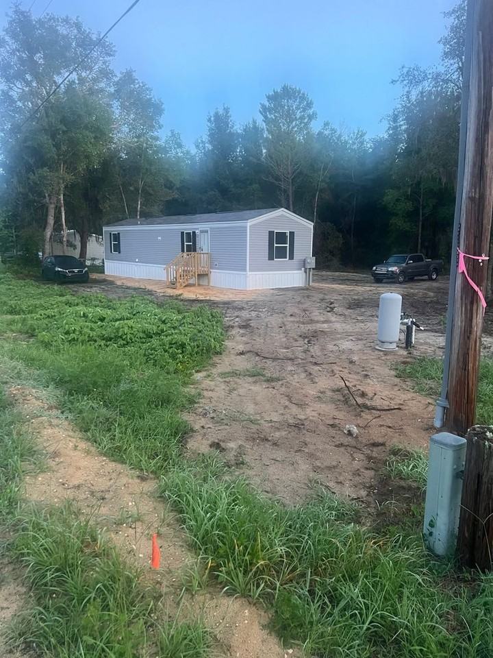 400 Shirley St - Photo 3 of 17