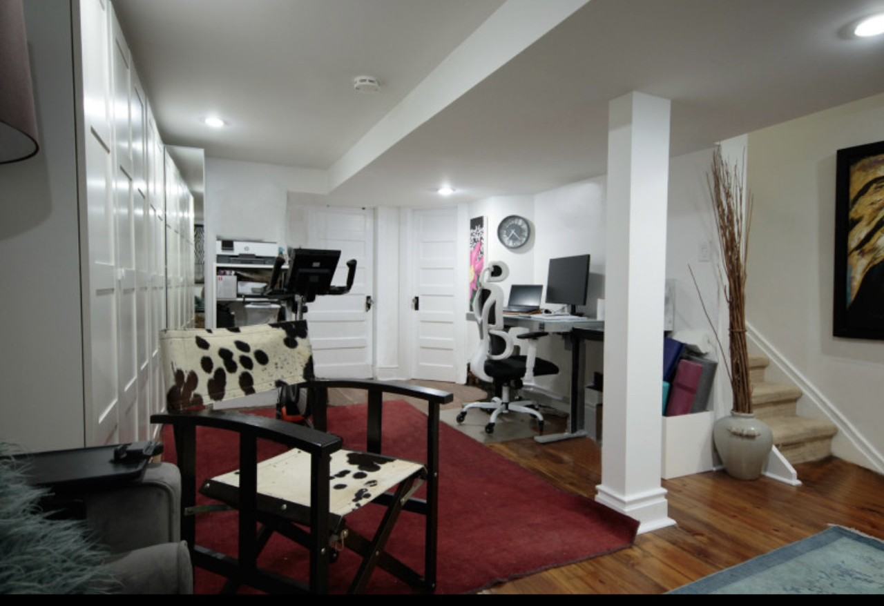 298 Rue Clarence St - Photo 2 of 8