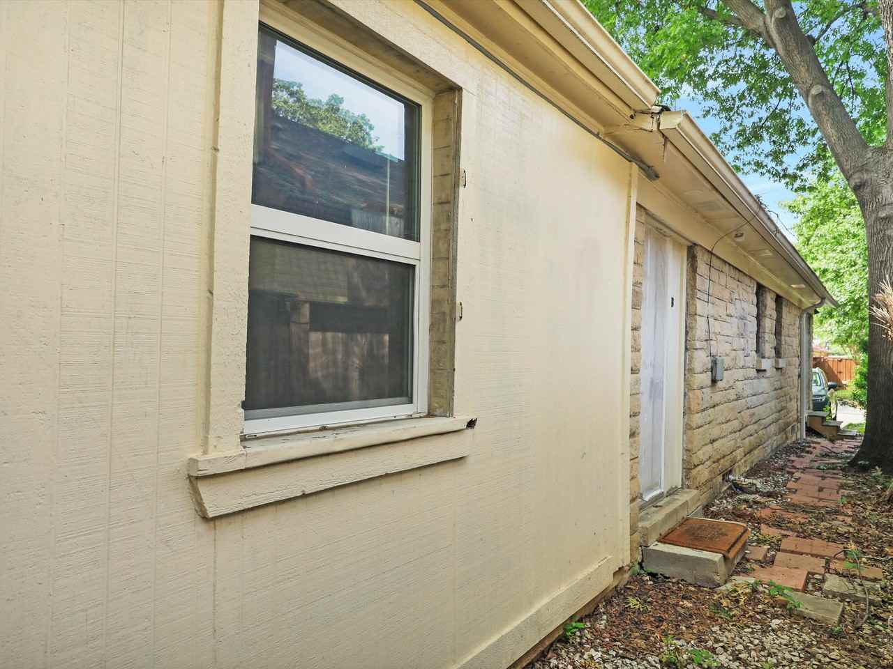 3337 Westminster Ave #MIL - Photo 3 of 16