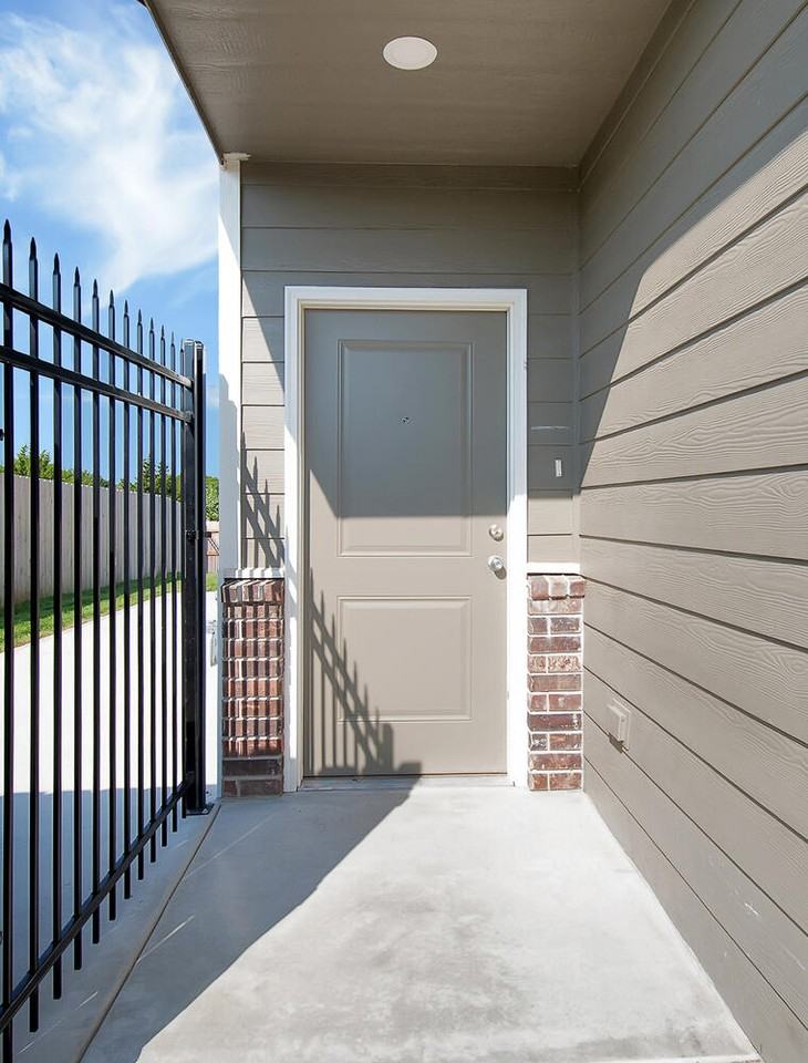 1339 N Azena St #NA - Photo 3 of 20