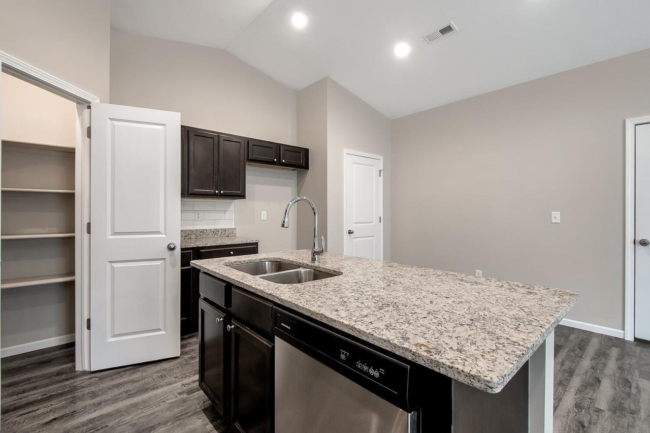 1339 N Azena St #NA - Photo 7 of 20