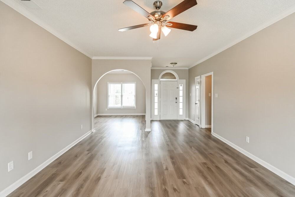 4463 Whispering Bend Dr - Photo 4 of 16