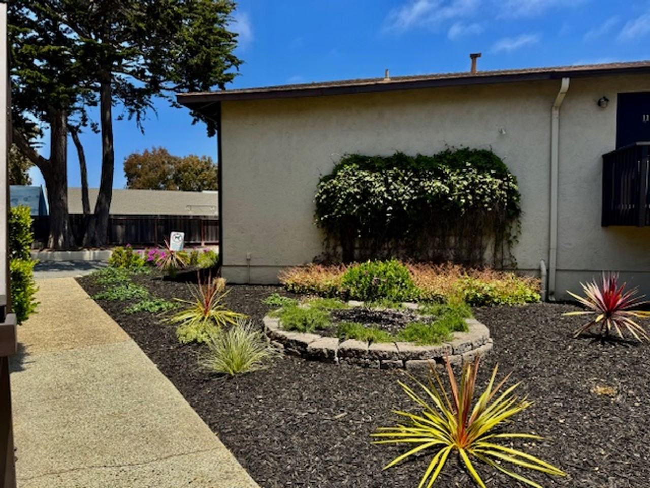 Welcome Home to Lake View Terrace! - Photo 4 of 9