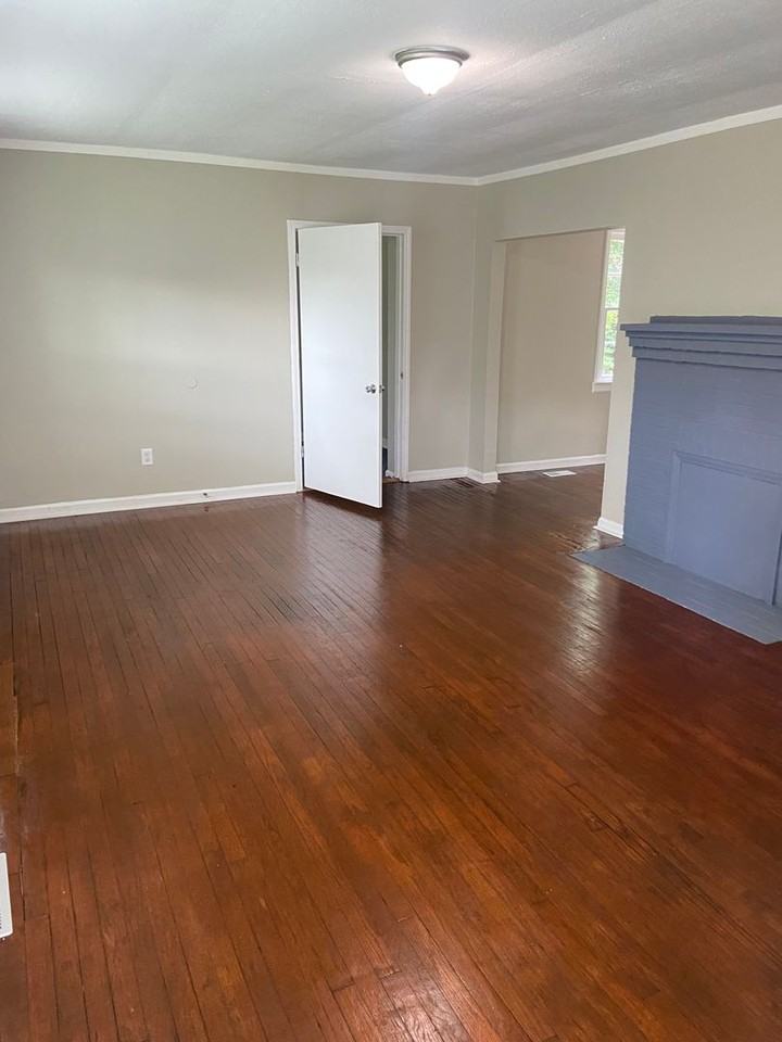 119 Engineer Dr - Photo 3 of 11