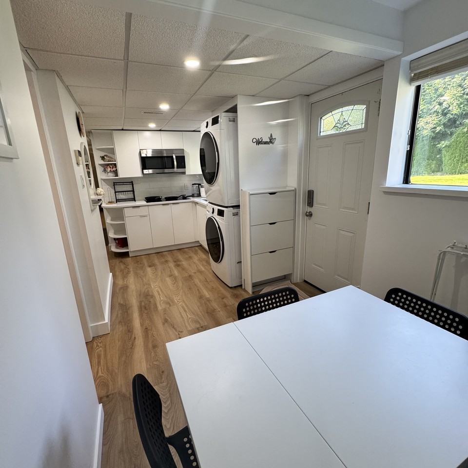 1981 King Albert Avenue - Photo 2 of 12