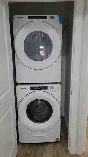 11127 85 Ave Nw - Photo 2 of 10