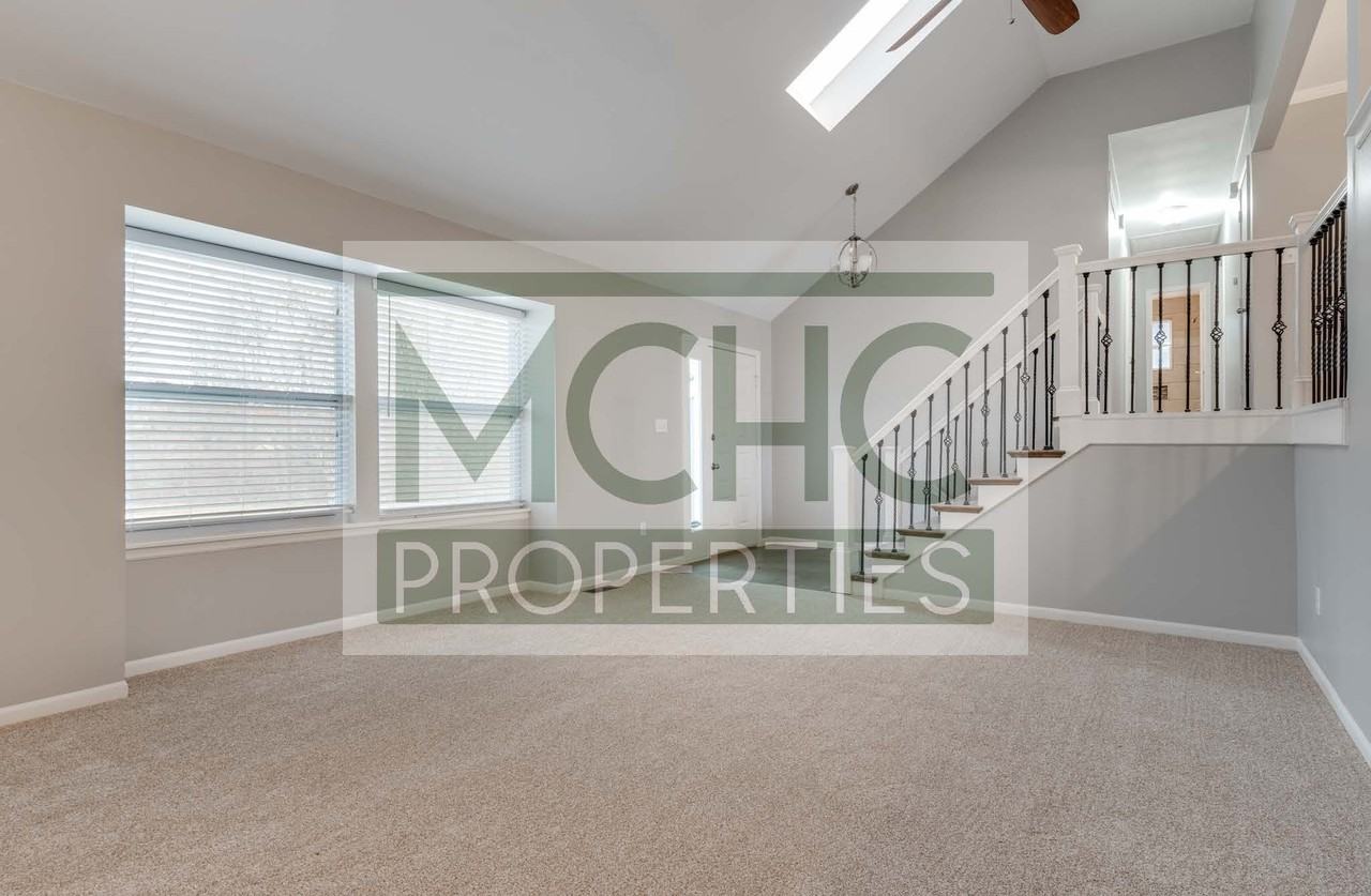 7837 W 112th St - Photo 5 of 40