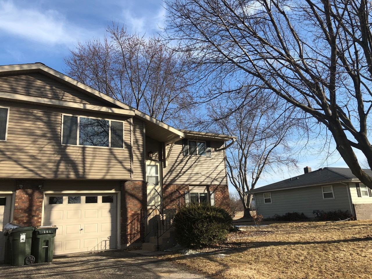 2220 Montana Ave #2220