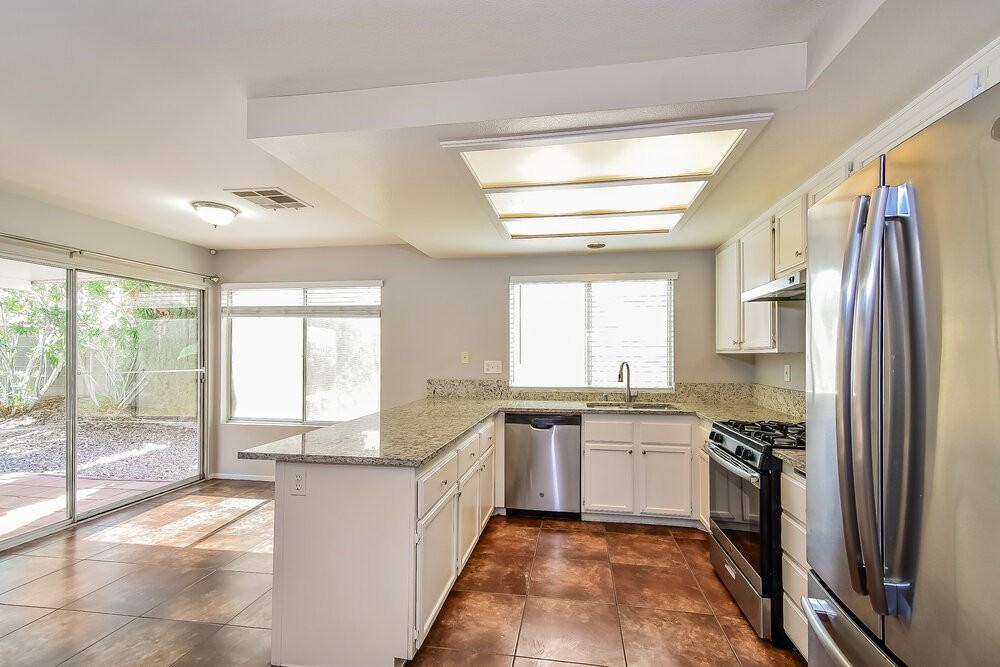 1621 Running Creek Dr - Photo 6 of 16