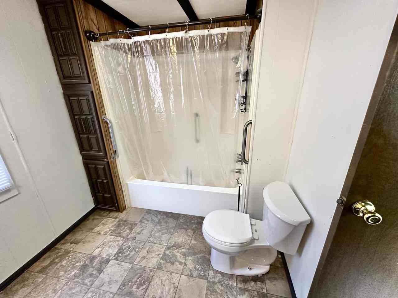 840 N 6th St - Photo 3 of 12