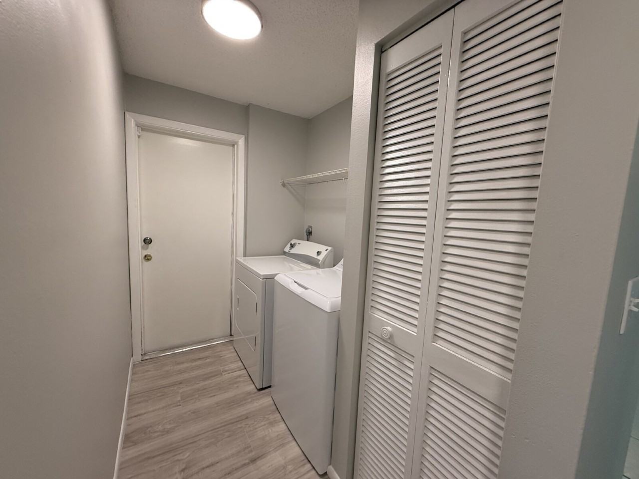 3451 Seven Springs Blvd - Photo 6 of 17
