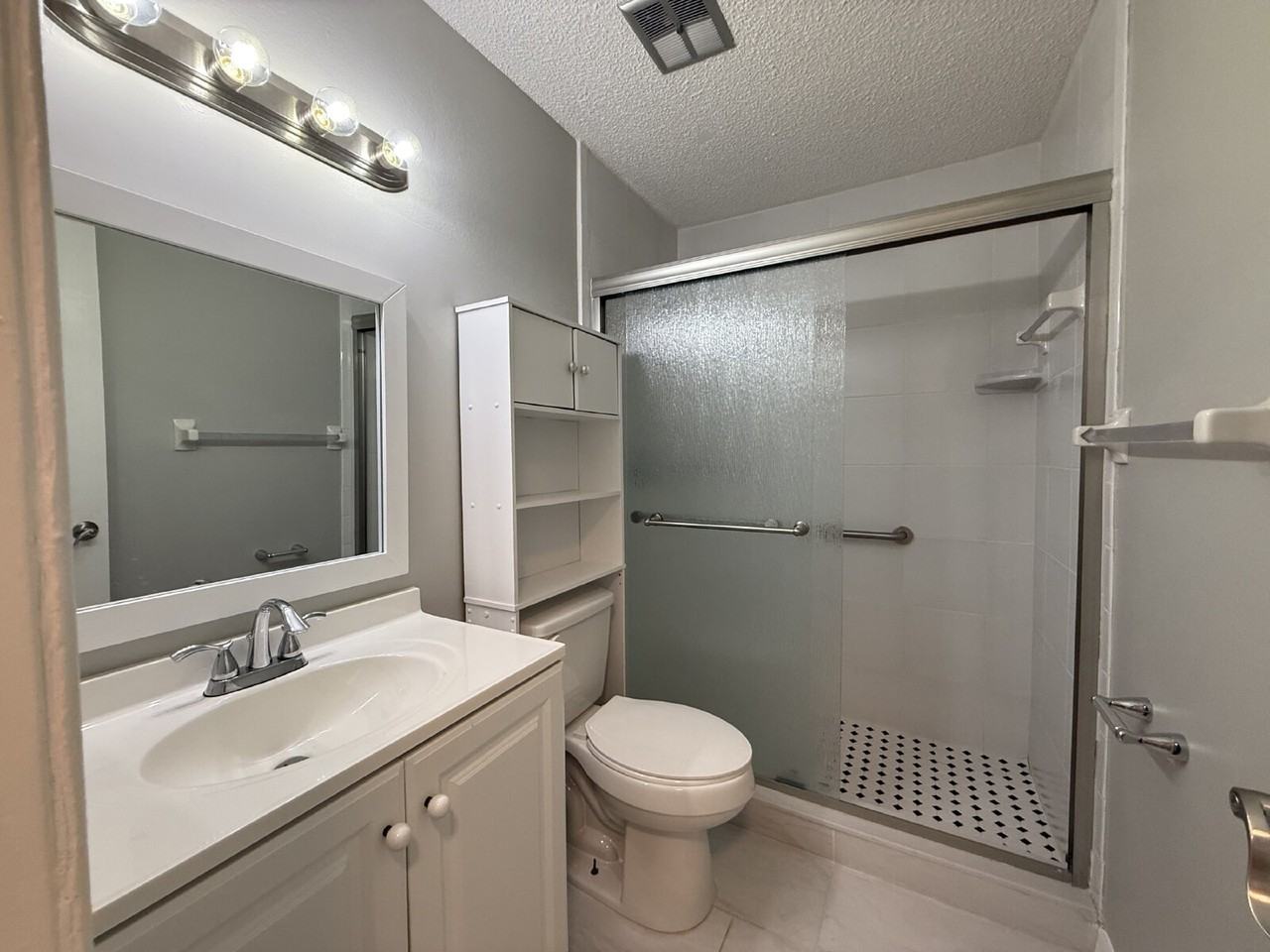 3451 Seven Springs Blvd - Photo 7 of 17