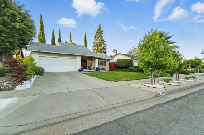 3821 Abbey Ct #NA - Photo 3 of 22