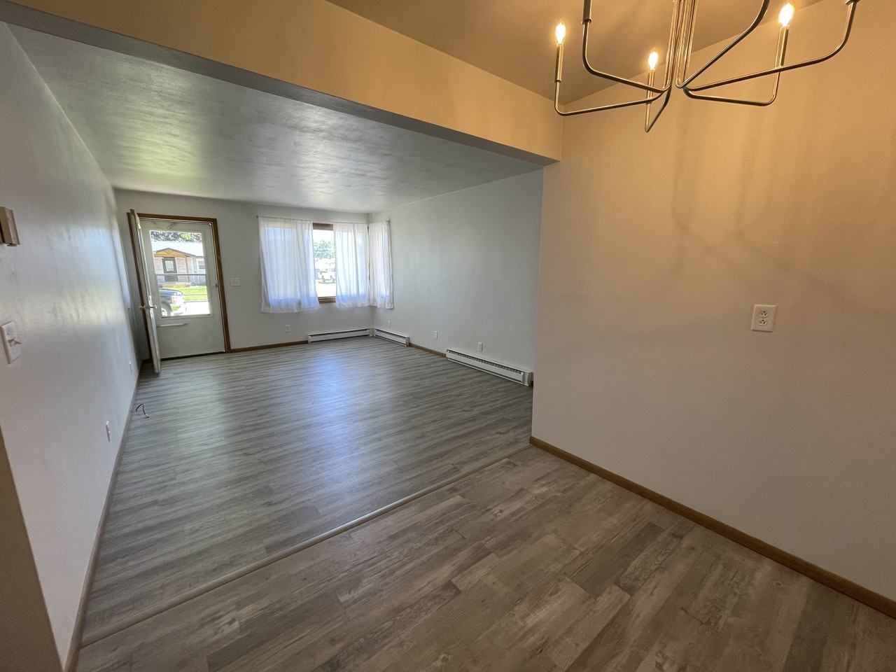 510 Miami Cir #510 - Photo 2 of 6