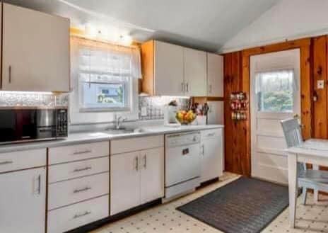 55 Greenwood Ave #NA - Photo 3 of 11