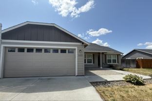 1353 E Raymond Dr - Photo 1 of 1