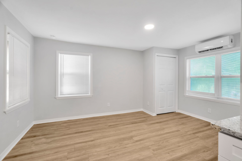 8112 North Mulberry Street #3 - Photo 6 of 7