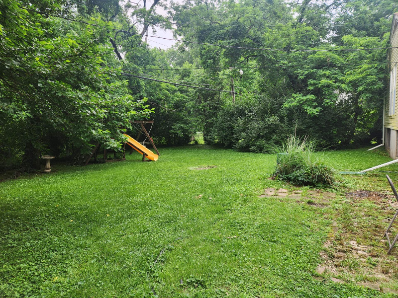 739 Samoa Dr - Photo 2 of 8