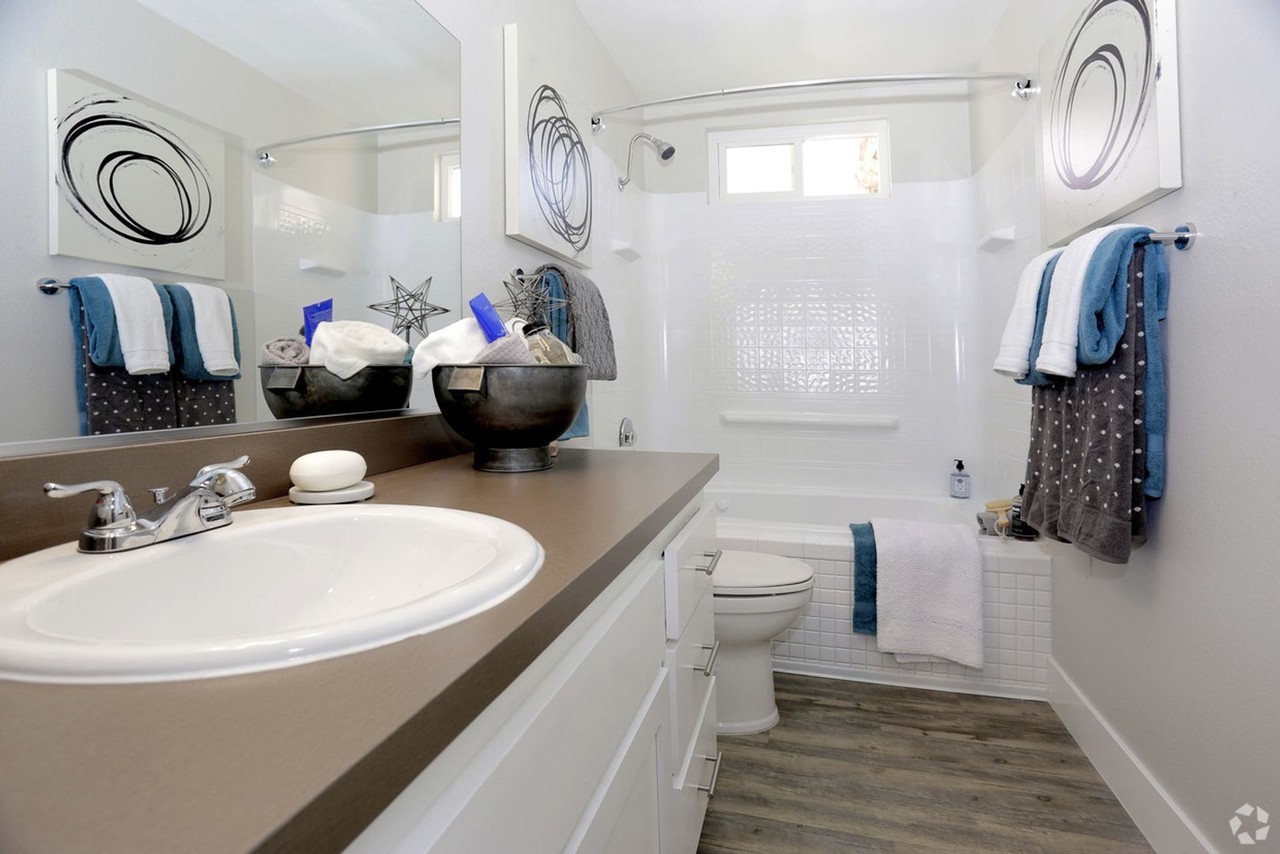 Terra Oceanside - Photo 6 of 17