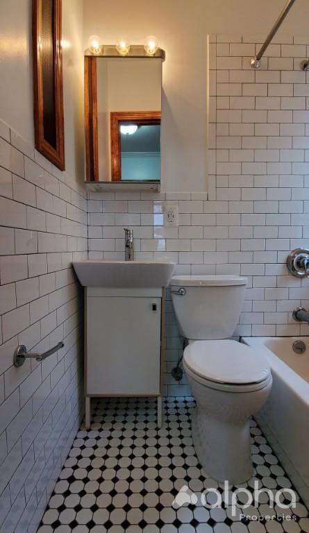 171 E 101st St - Photo 4 of 7