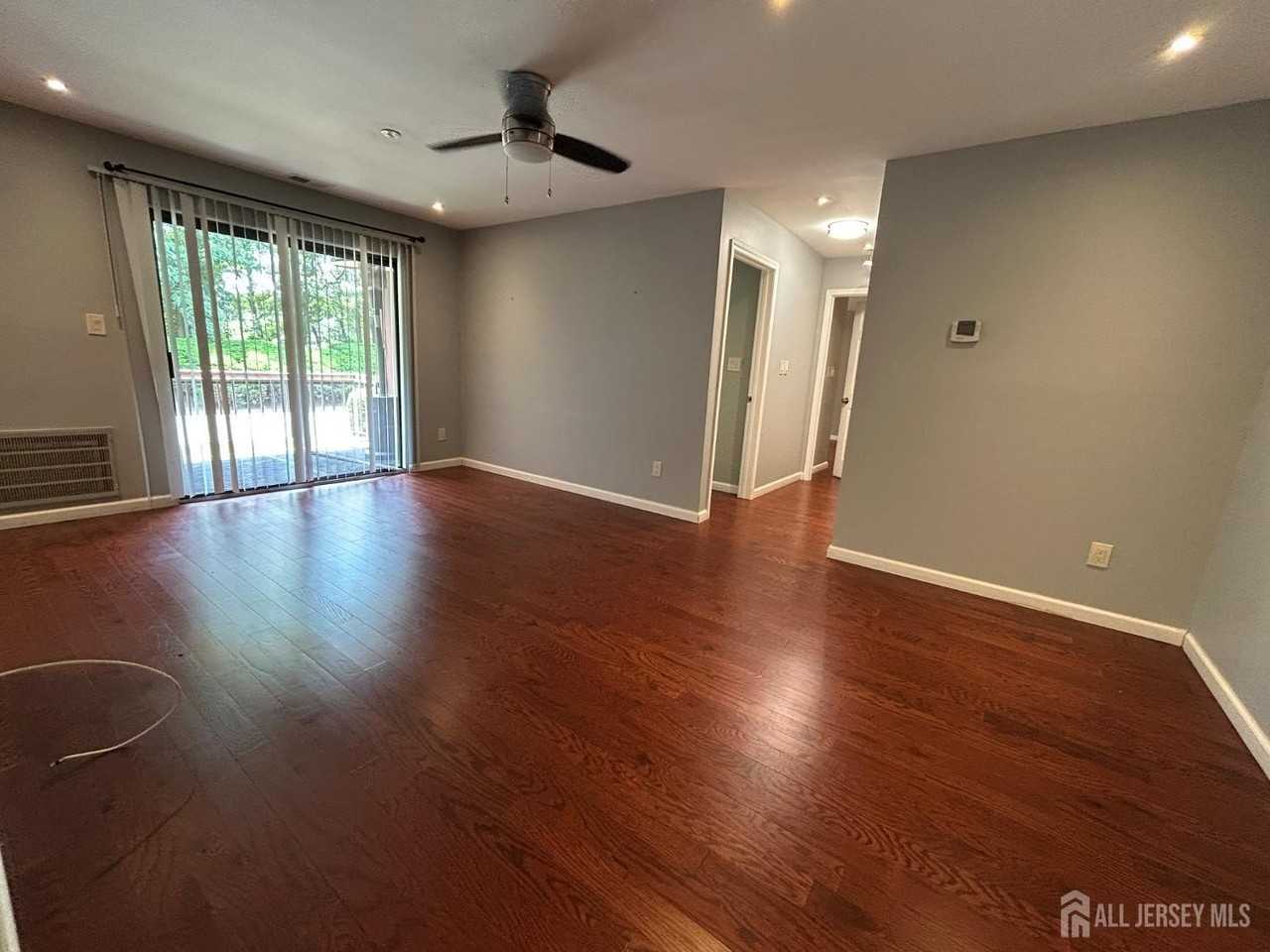 219 Sierra Ct - Photo 6 of 24