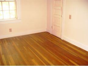 3111 Lucas St - Photo 3 of 9