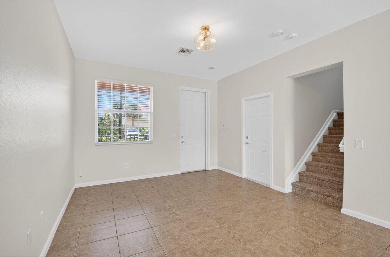 7409 Sarentino Ln #215 - Photo 7 of 31