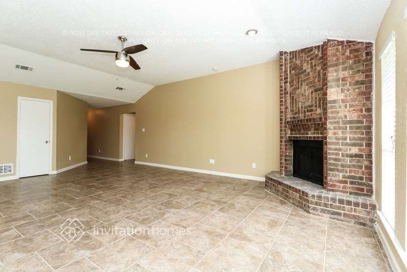 2506 Neal Dr - Photo 3 of 29