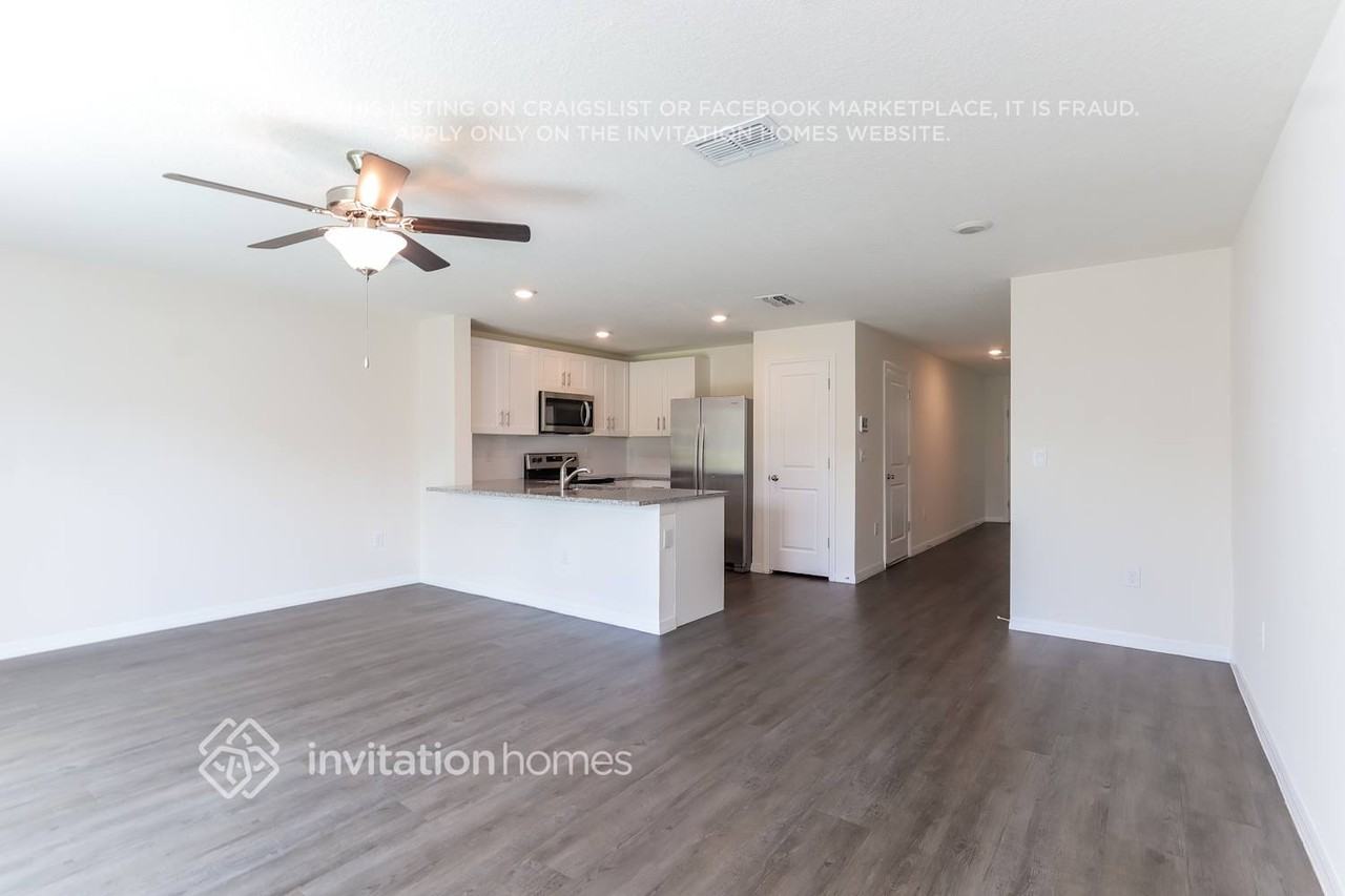 3691 Fulton Ferry Ln - Photo 5 of 17