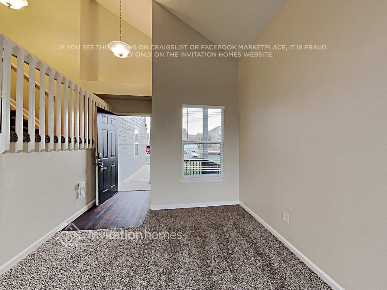 19106 E Carmel Cir - Photo 5 of 15