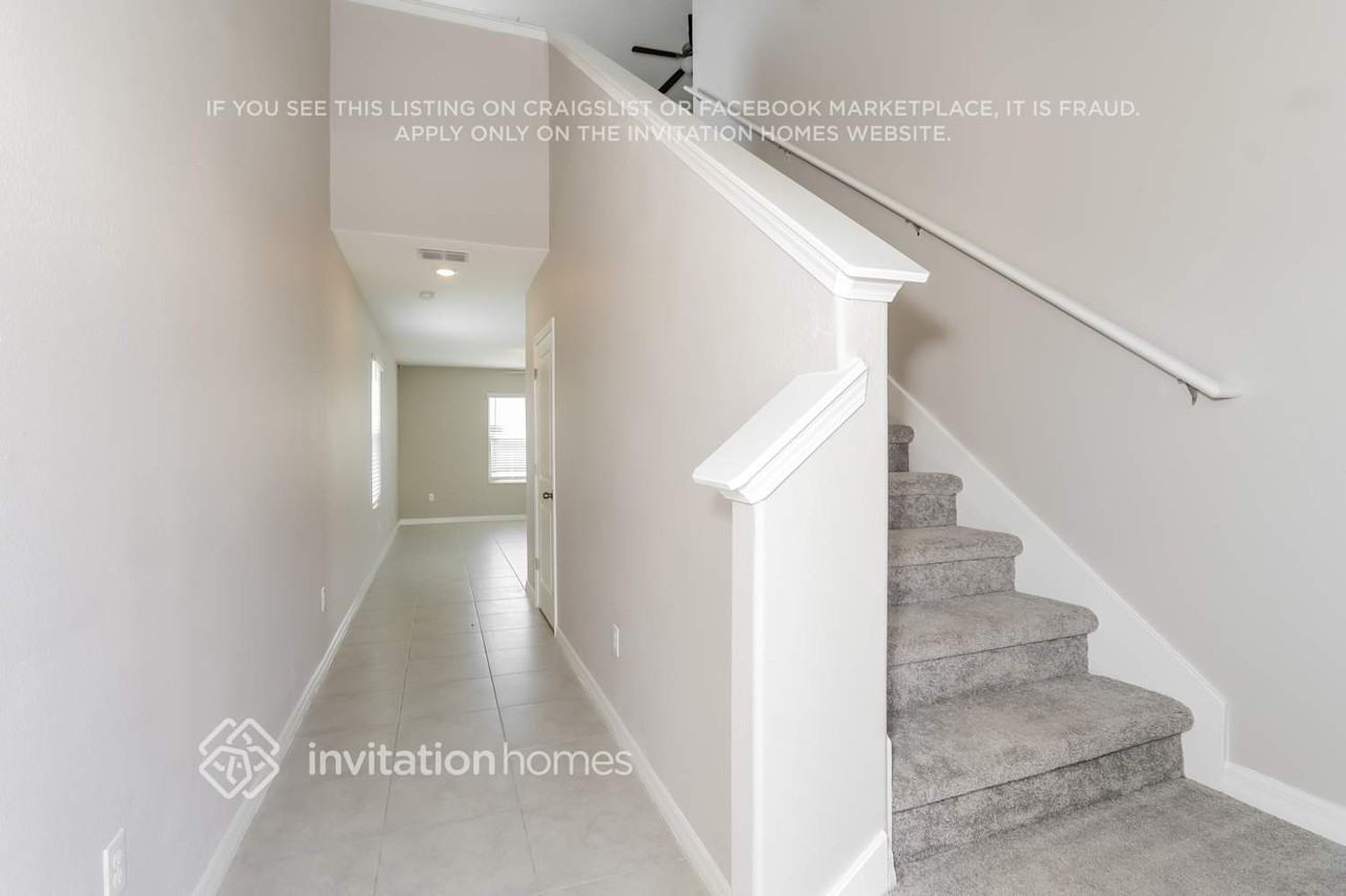 7785 Silver Berry Ct - Photo 4 of 18