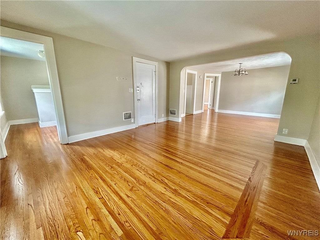 59 Knox Ave - Photo 4 of 15