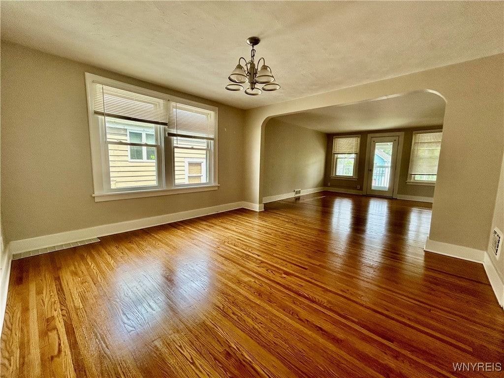 59 Knox Ave - Photo 6 of 15