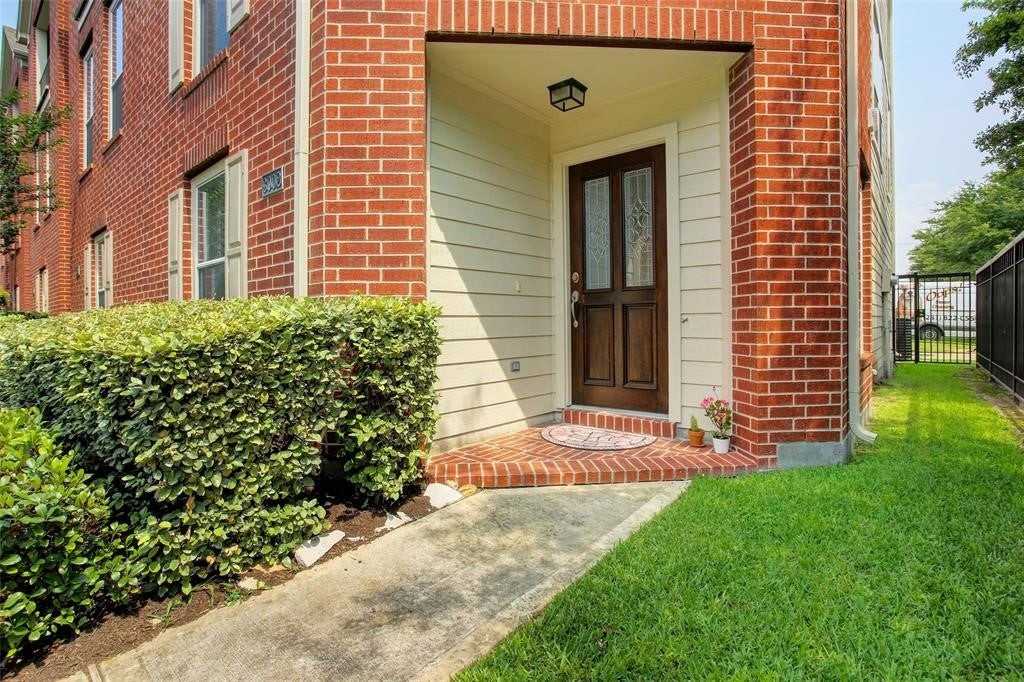 3002 Terrace Hills Ln - Photo 2 of 19