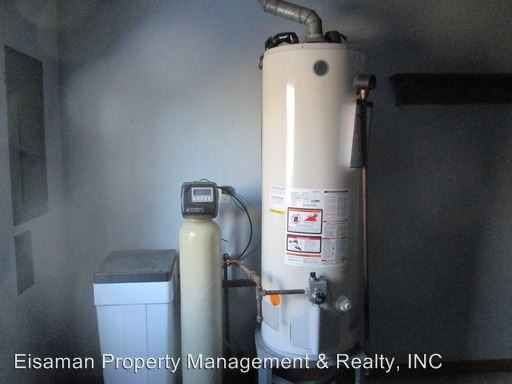 401 Iwo St - Photo 3 of 25