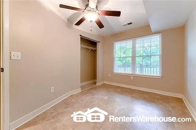 2806 Lake Ave - Photo 2 of 22