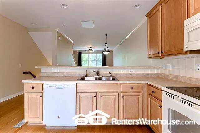 2806 Lake Ave - Photo 6 of 22