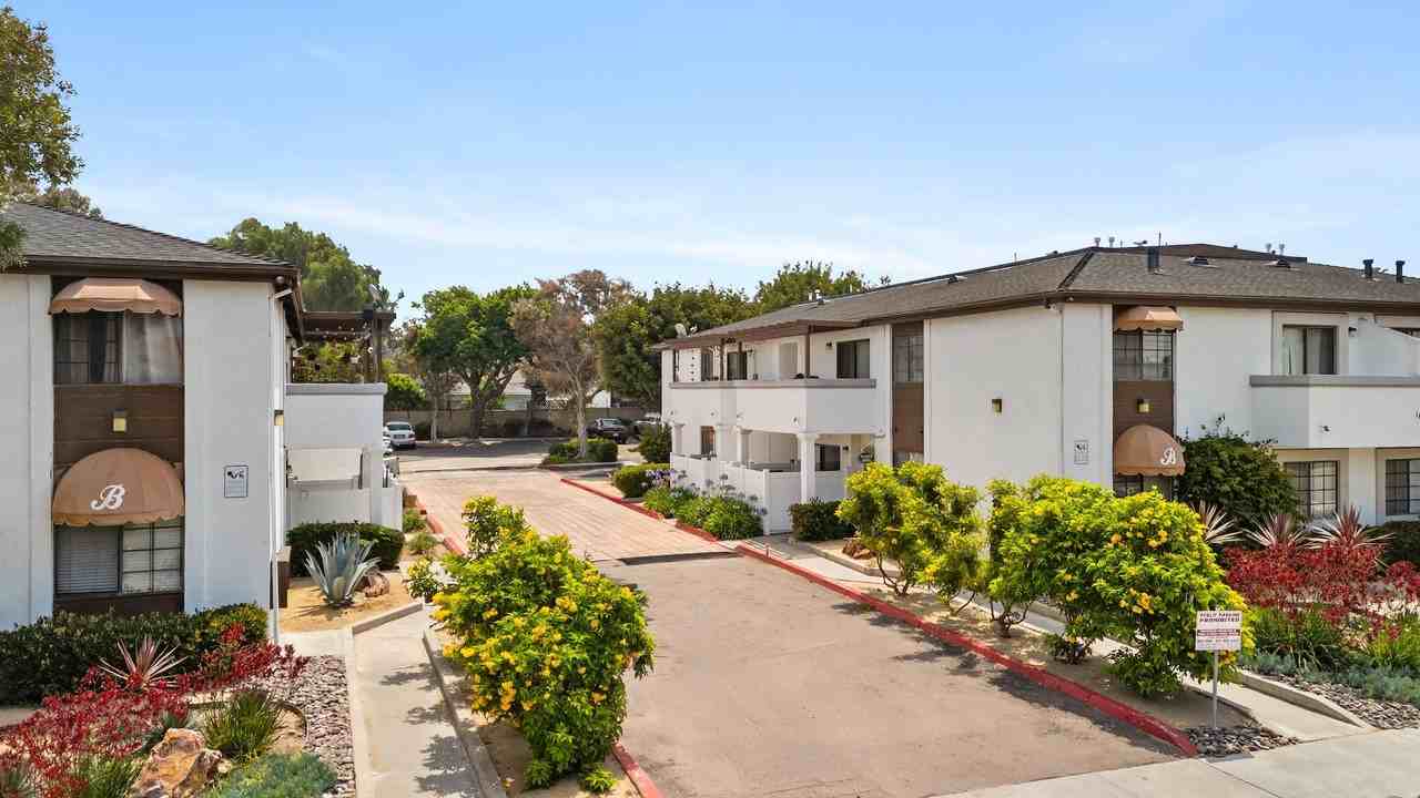 Sea Mist Village - Photo 4 of 25