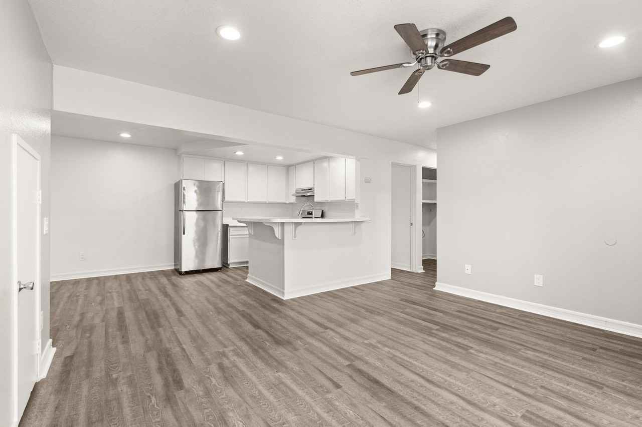 Sea Mist Village - Photo 5 of 25