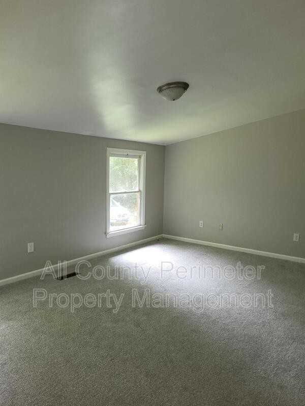167 Parkridge Ct - Photo 7 of 11