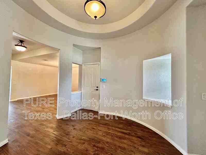 511 Carnation Ln - Photo 4 of 42