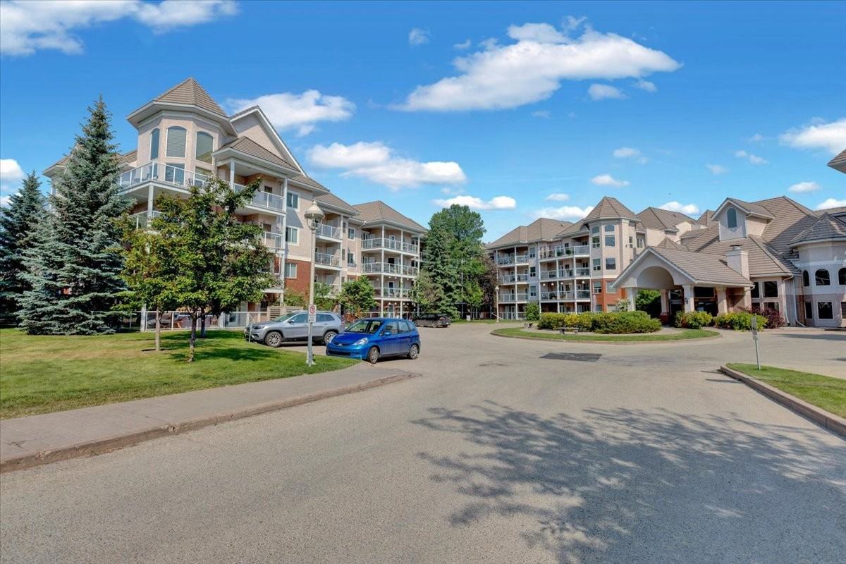 8703 99 Ave Nw - Photo 3 of 50