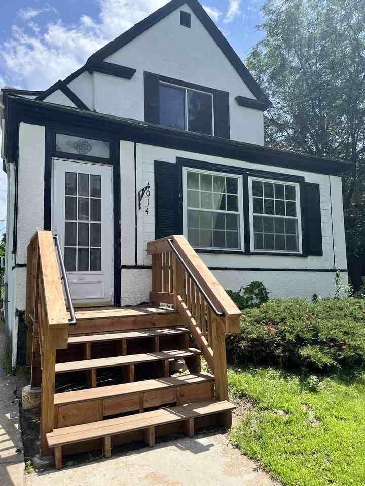 1014 24th Ave Se #2 - Photo 5 of 24