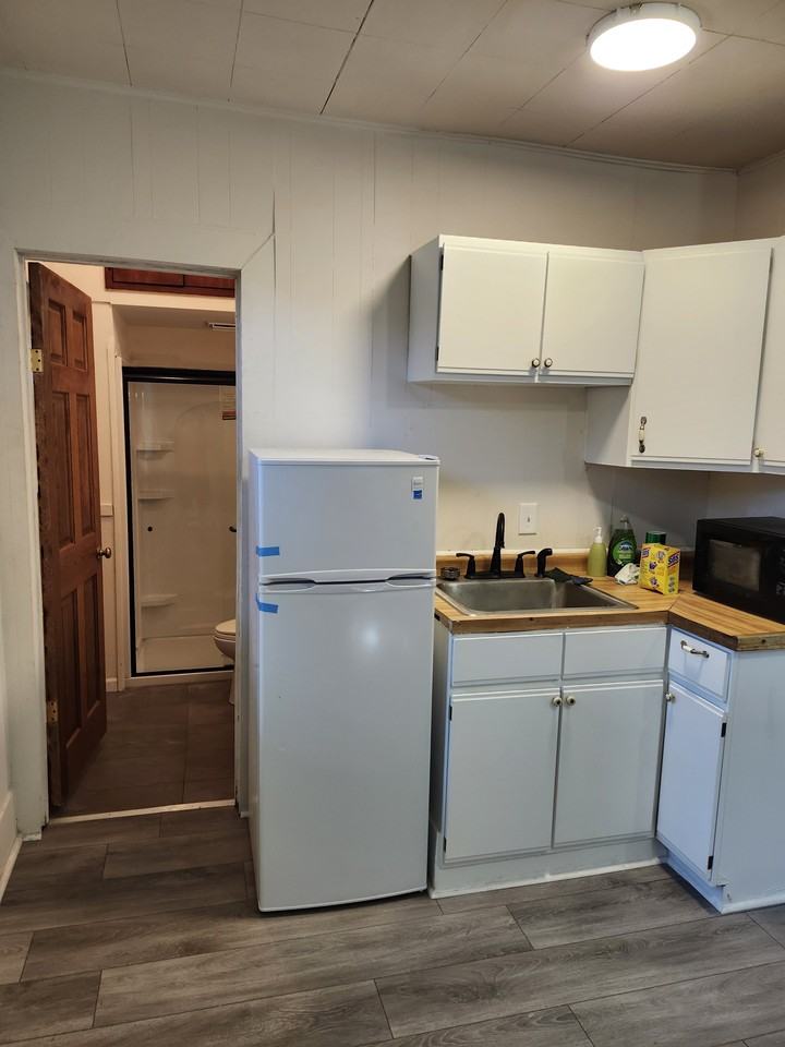 147 Lance Drive - Photo 2 of 23