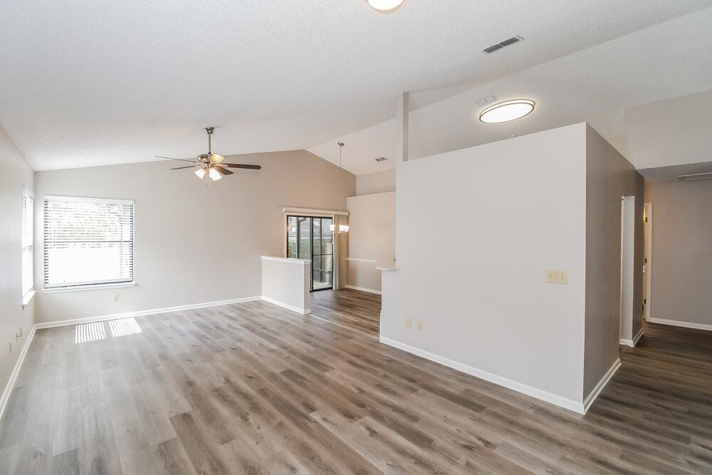 8852 Saint Lucia Ct - Photo 3 of 15