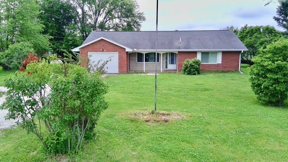 16118 W Pleasant Grove Rd - Photo 2 of 13