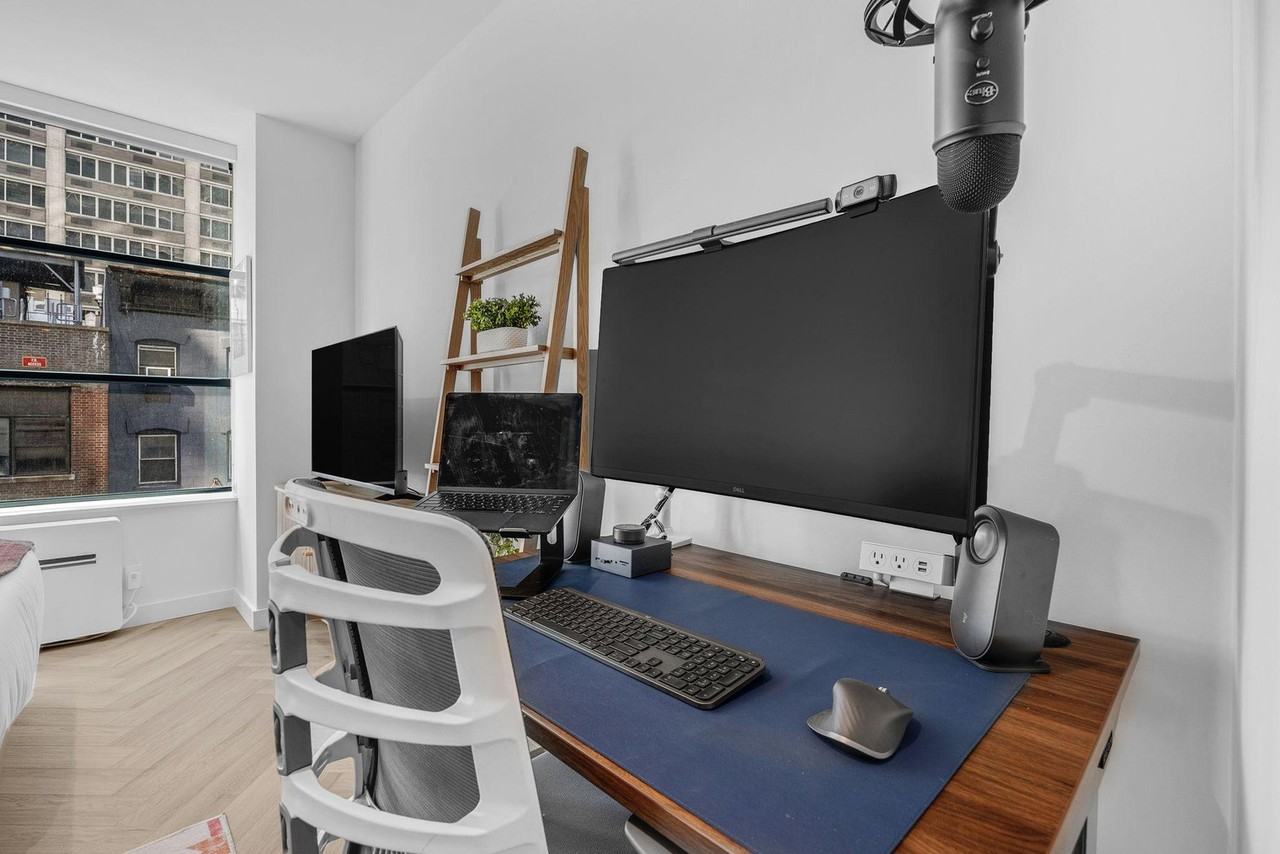 980 6th Avenue - Photo 3 of 51